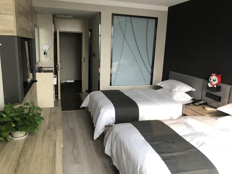 Thank Inn Plus Hotel Hebei Shijiazhuang Yuhua District of Hebei Normal University Bagian luar foto